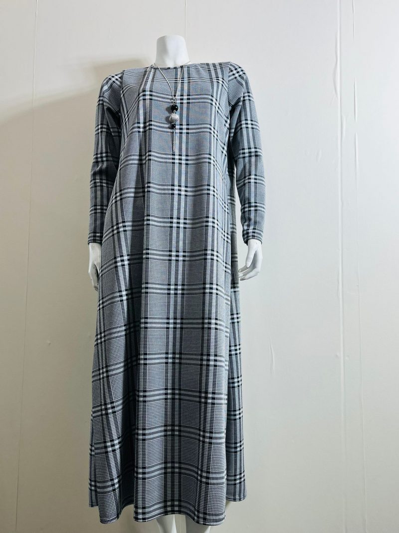 Winter Printed Maxi Dress - Image 4