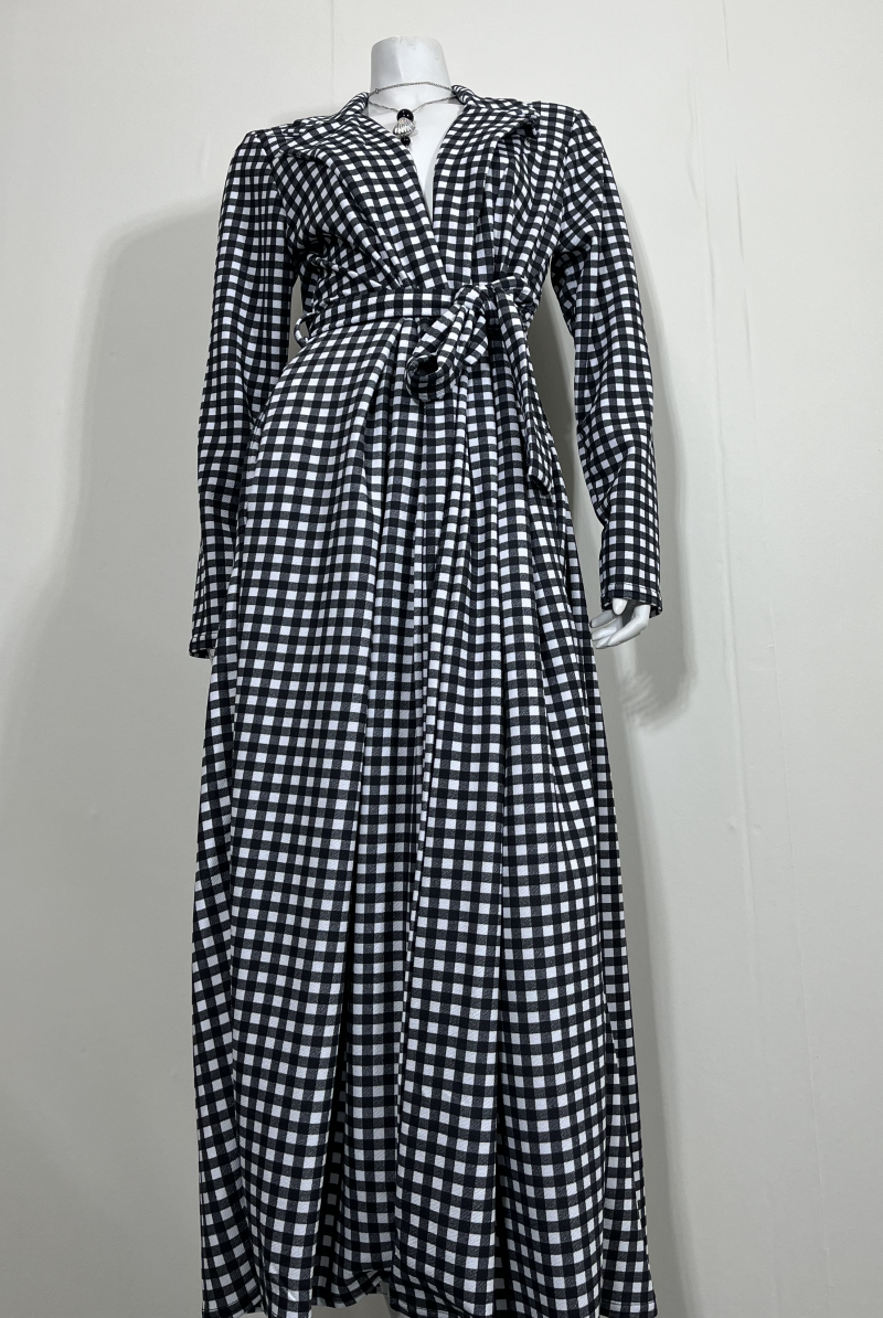 Women' Maxi Plaid Cardigan - Image 3