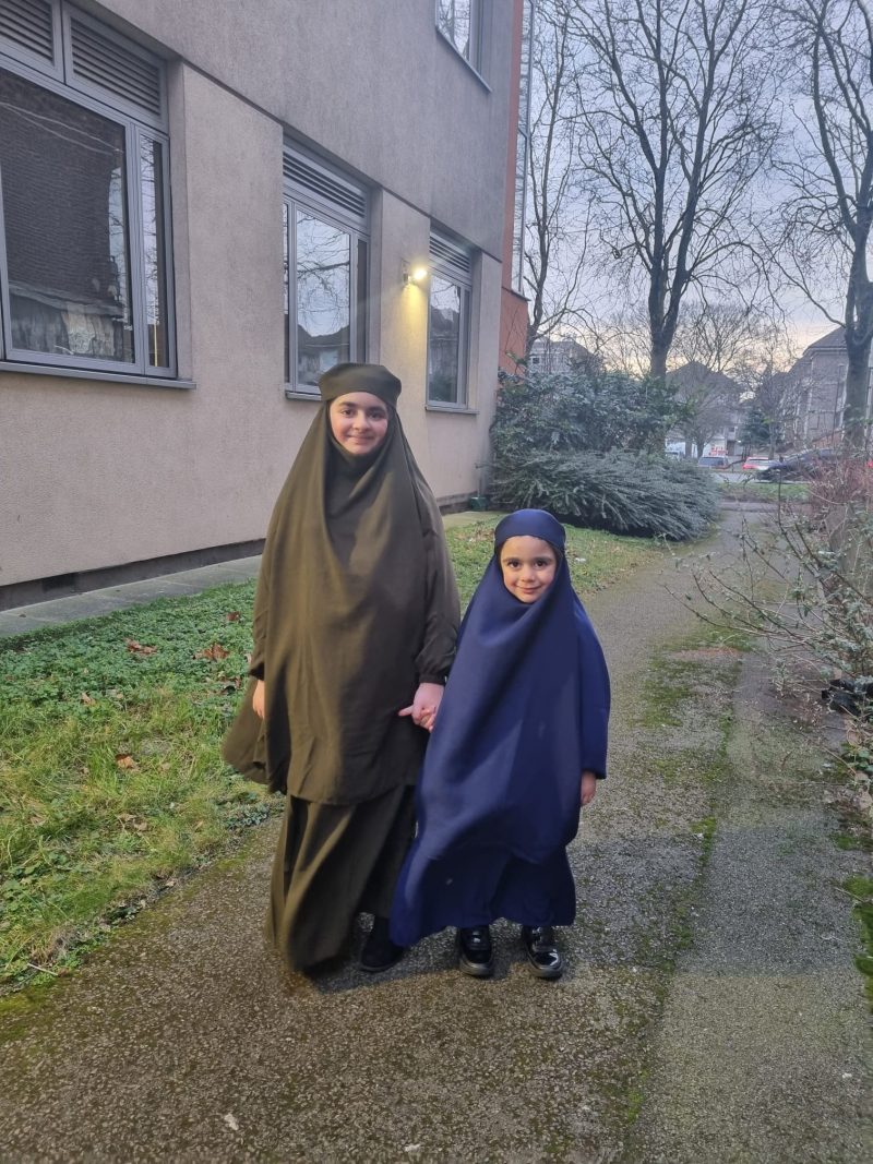 2-Piece Girls Jilbab - Image 2